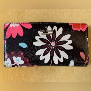 Kate Spade large flower wallet